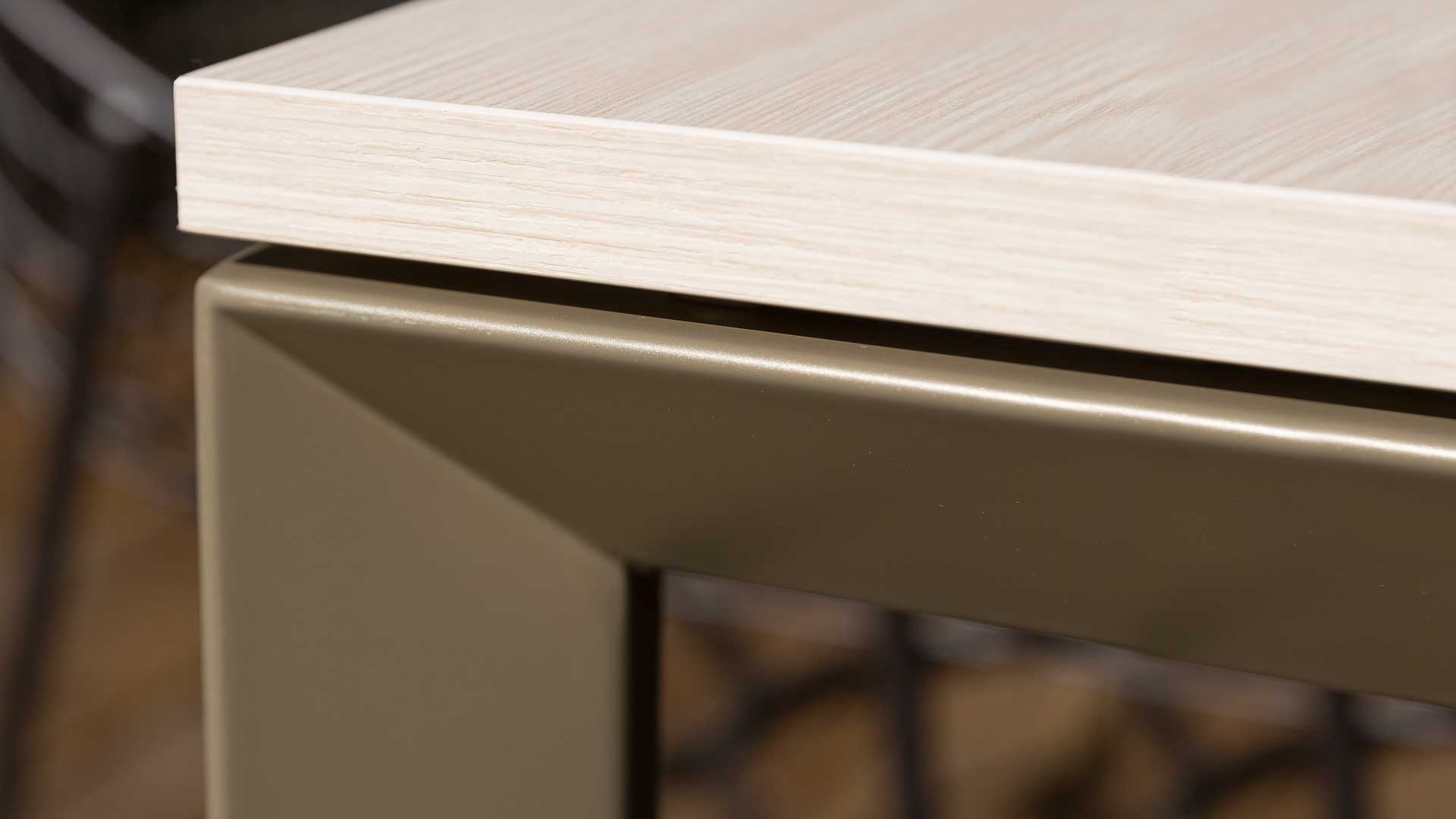 Scrivanie-ufficio-di-design-Corner-Level-Office-Landscape