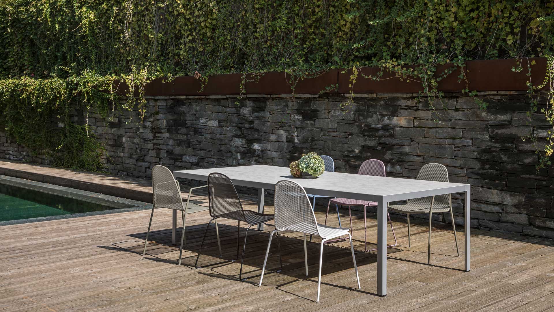 Arredare-l'ufficio-di-casa-scrivania-Flat-Level-Office-Landscape