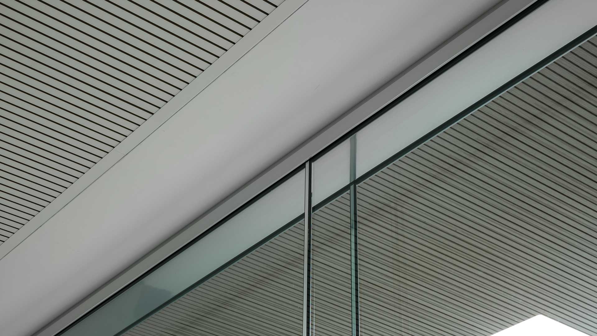 Pareti-divisorie-e-controsoffitto-acustico-Level-Office-Landscape