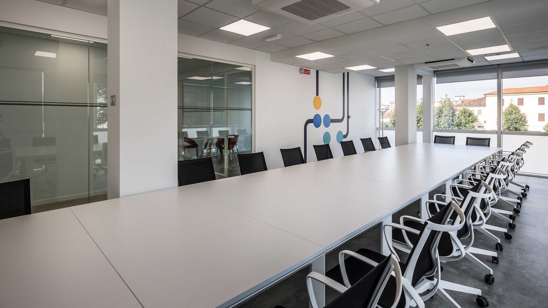 Sala-riunione-uffici-Randstad-a-Spinea-Level-Office-Landscape