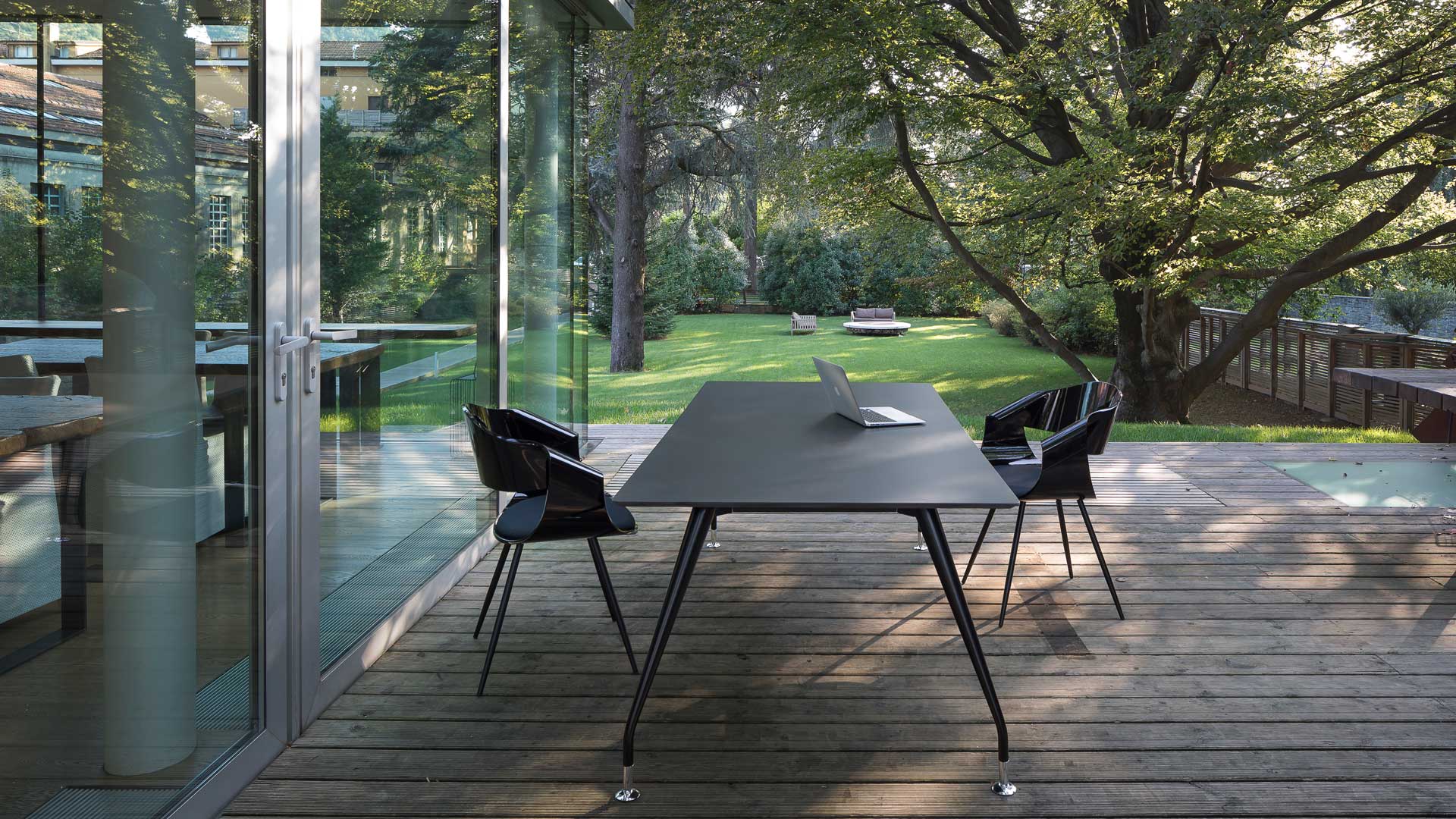 come-arredare-ufficio-all-aperto-Level-Office-Landscape