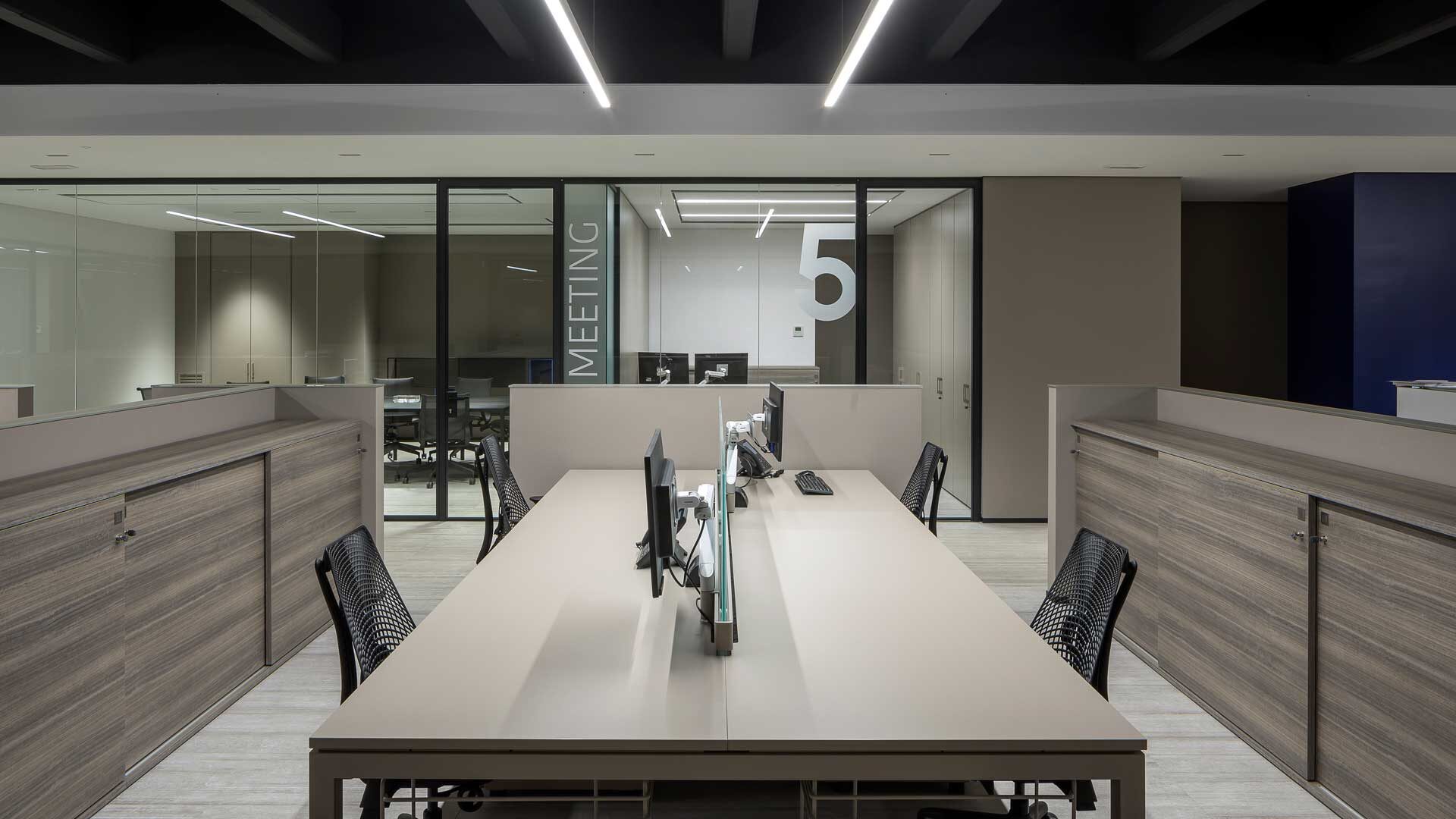 arredare-uffici-open-space-postazioni-operative-level-office-landscape