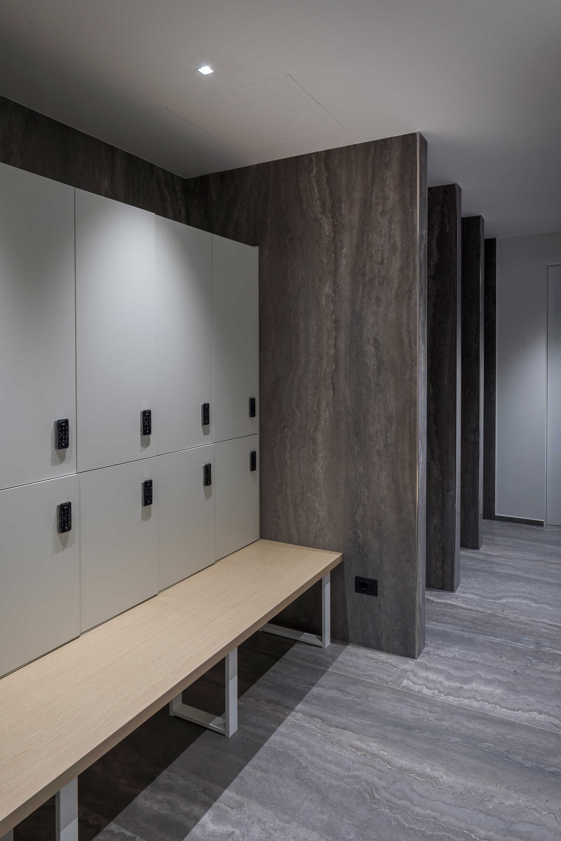 buon-rientro-al-lavoro-locker-level-office-landscape