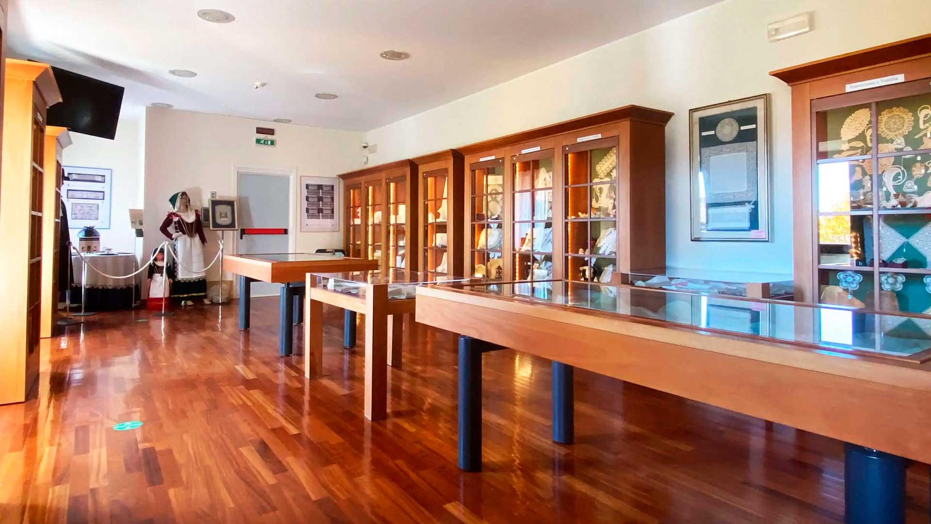 Artisan-Craft-Museums-Level-Office-Landscape