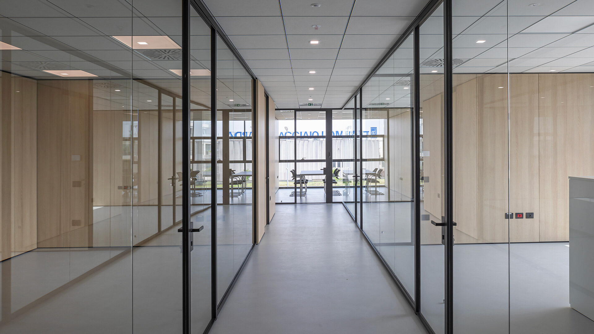 Headquarter-aziendali-biglietto-da-visita-per-clienti-Level-Office-Landscape