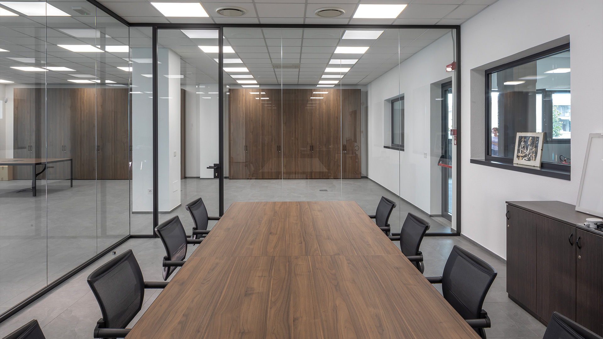 Sale-meeting-con-pareti-divisorie-modulari-Level-Office-Landscape