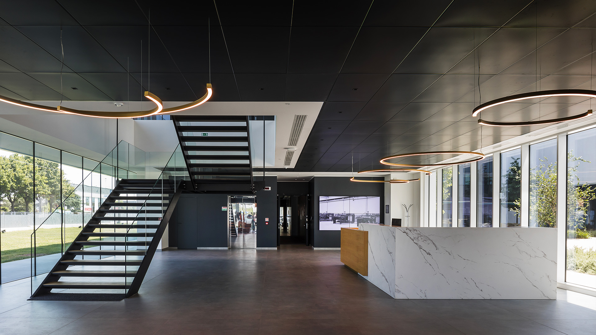 ingresso-azienda-reception-Level-Office-Landscape