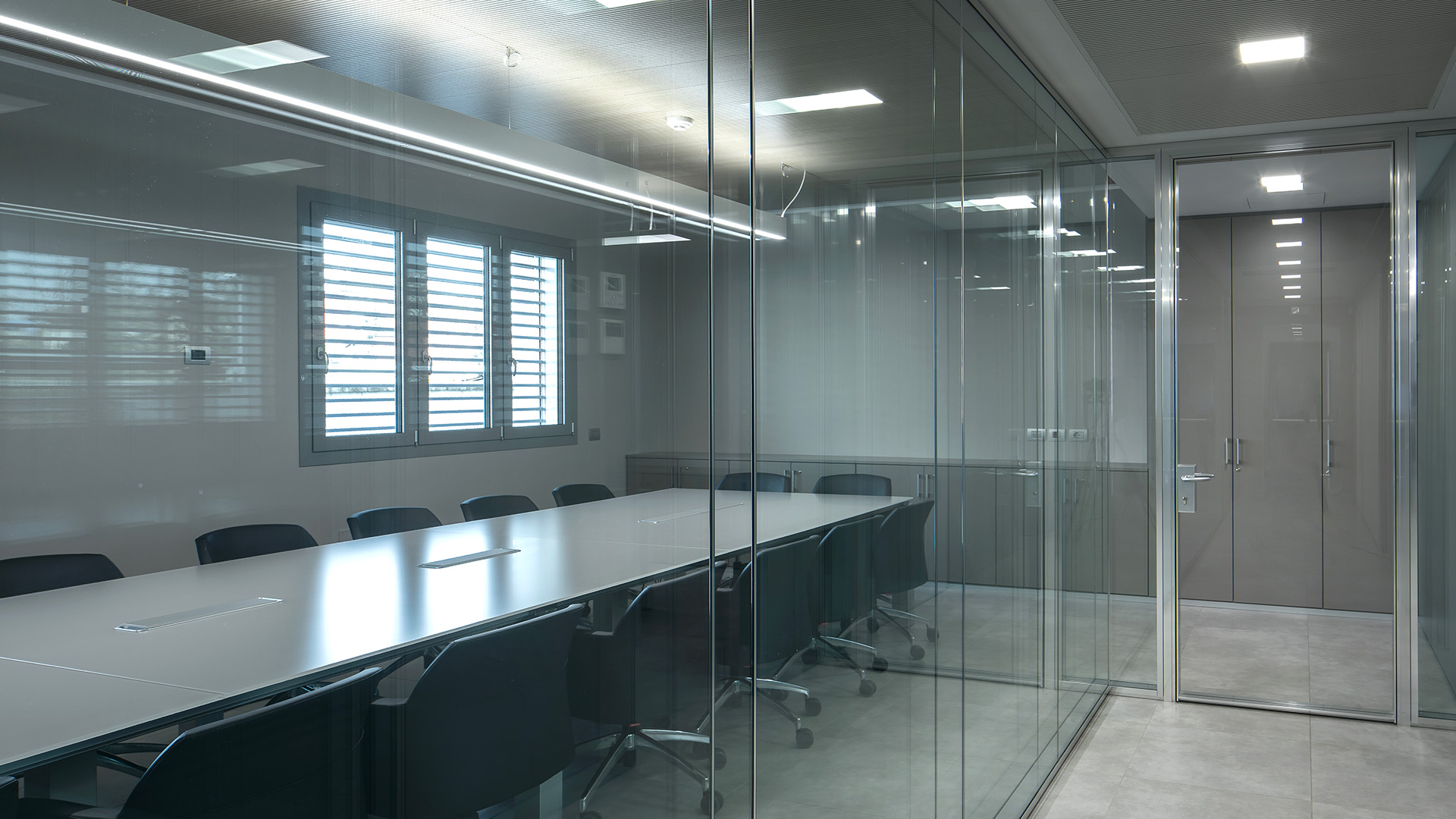 postazione-di-lavoro-pareti-divisorie-Level-Office-Landscape